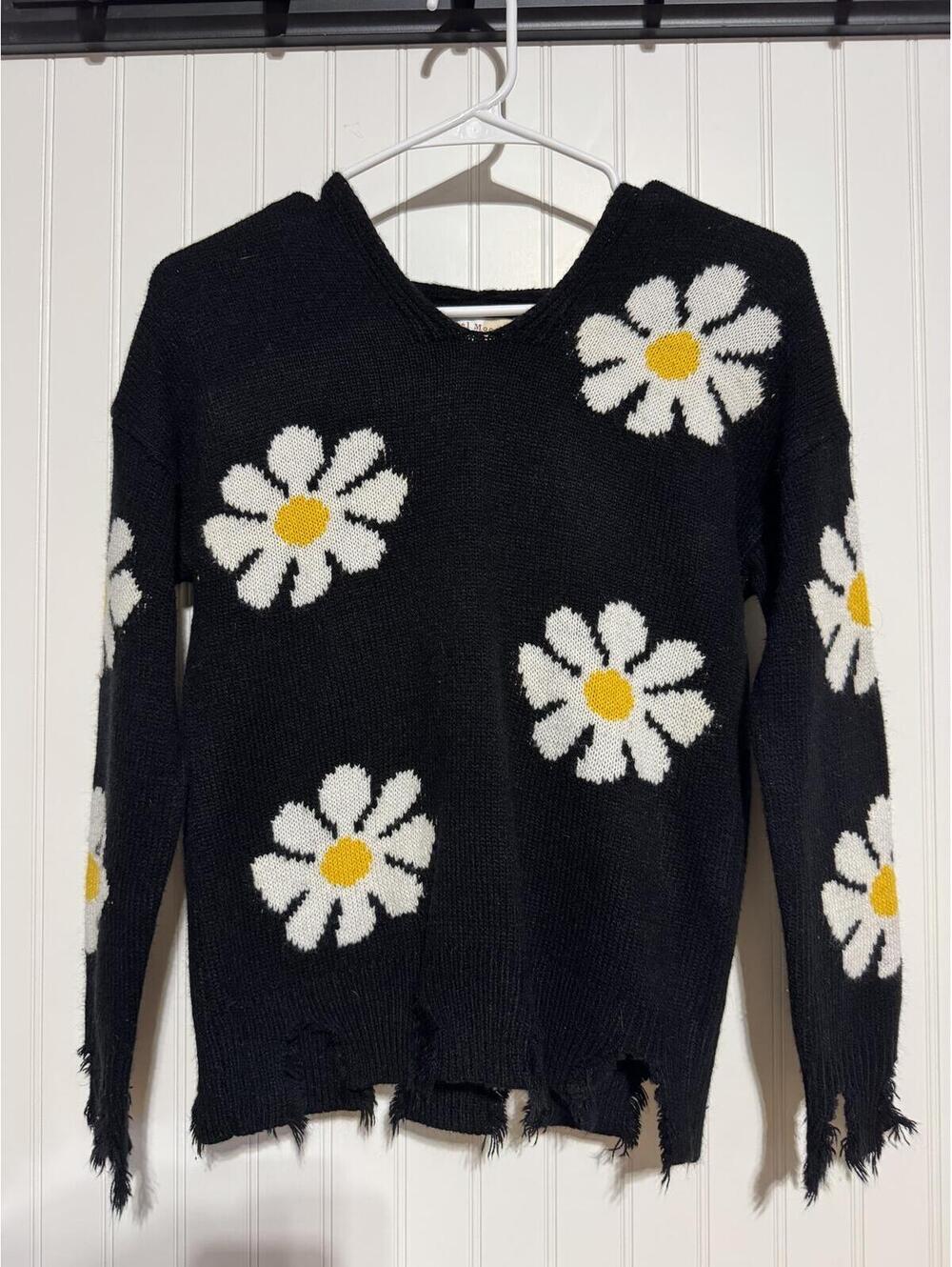 Hazel Moon Daisy Distressed Hoodie Sweater Womens XS Black Floral Fringed Knit